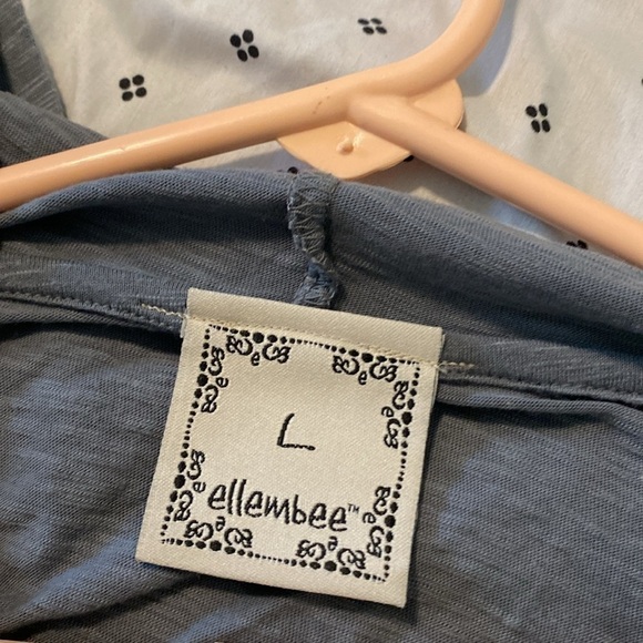 Ellembee gray long sleeve hooded moon and trees v neck cozy shirt large - Picture 9 of 9